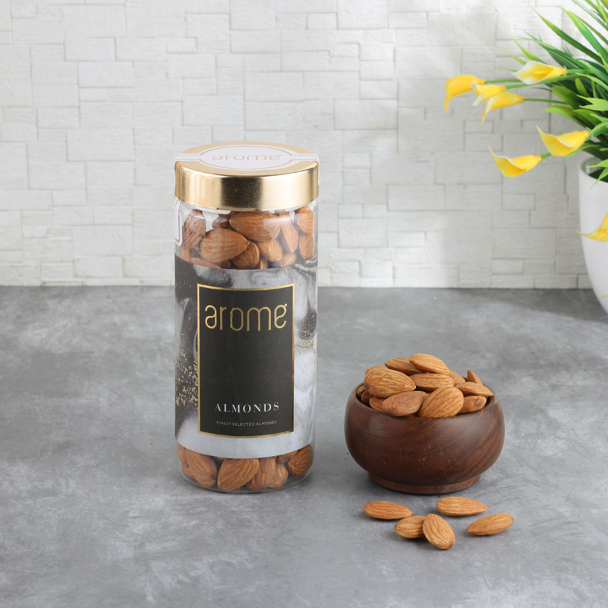 Royal Almonds 100 g - Image 2